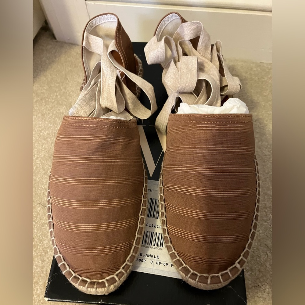Clifford & Wills women’s size 11 NWT